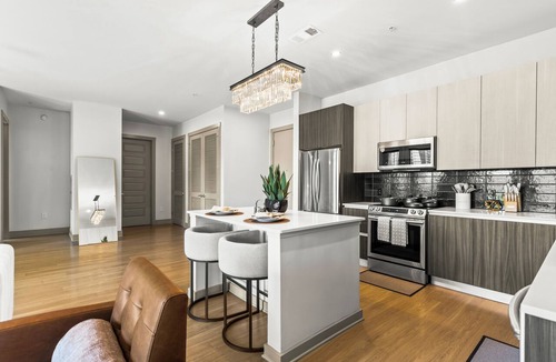 Midtown Apartment | Lux Mocha Downtown Self Check-in Balcony