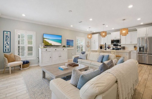 Ono Island Villa | Lux Villa:Pool, Hot Tub, Private Beach, Pickleball