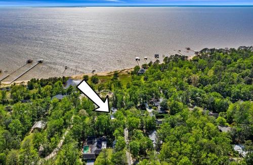 Montrose House | Luxe Fairhope Home w/Covered Patio: Walk to Bay