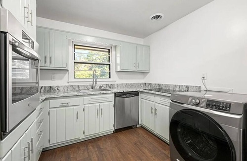 Biltmore Acres House | Luxe Family-Friendly ATL Home Near Emory & CHOA