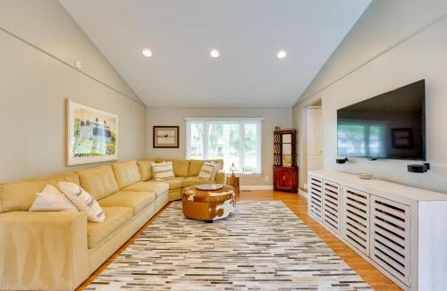Bloomfield Hills House | Luxurious Bloomfield Hills Oasis with Pool and Spa!