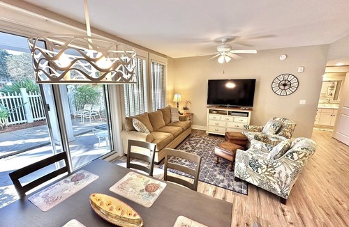 Baytowne Wharf Condo | Luxurious living in Baytowne Wharf minutes from the Beach 310PH