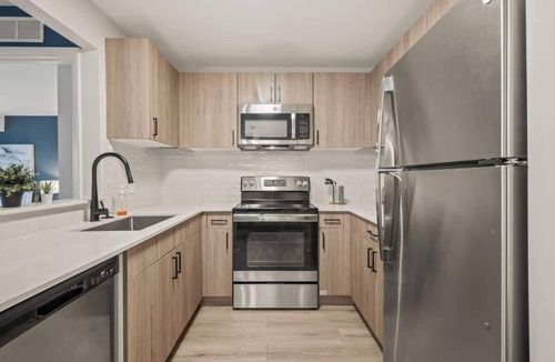 Bryant Pattengill West Apartment | Luxury 2BD | DT Ann Arbor | 3 Beds | Free Parking