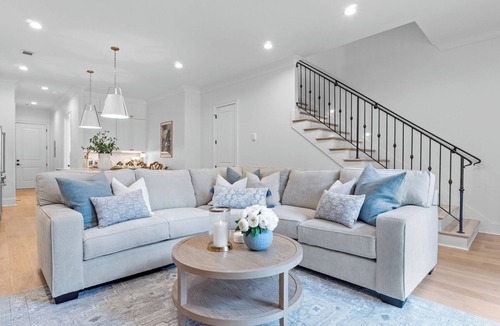 Tuscaloosa House | Luxury 3BR/3.5BA Southern Retreat Walking Distance to Downtown and Bryant-Denny
