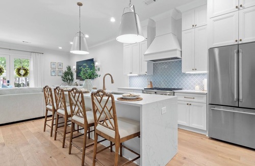 Tuscaloosa House | Luxury 3BR/3.5BA Southern Retreat Walking Distance to Downtown and Bryant-Denny
