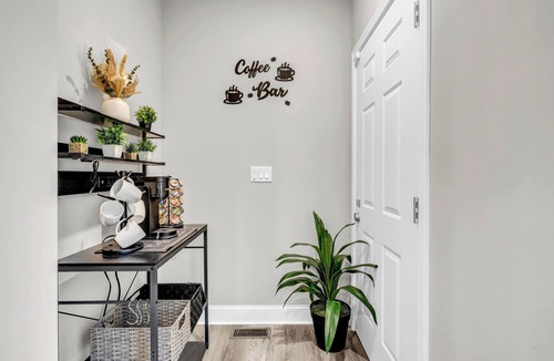 Cascade Heights House | Luxury 4‑Bedroom Beverly Hills Style Home in Atlanta