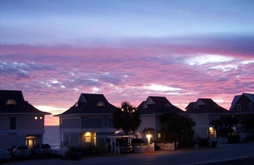 Miramar Beach Condo | Luxury Apartment with 1 bed directly opposite the beach, including beach set up!