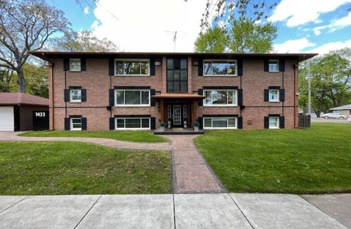 Kalamazoo Apartment | Luxury Apartment with Patio