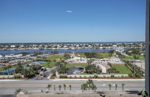 Ono Island Condo | Luxury Beachfront Condo - Direct Panoramic Gulf Views and Pets Considered!