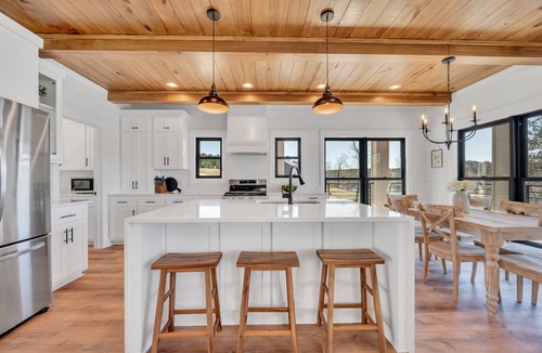 Crane Hill House | ~Luxury Home~Gorgeous Lake View~Sleeps 14~Private Dock~
