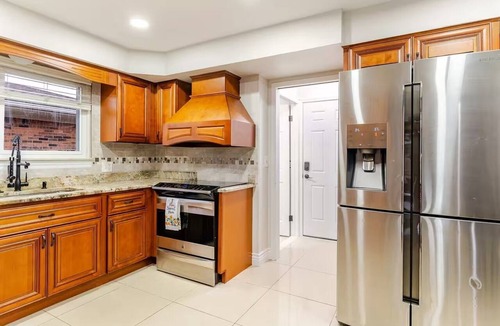 Sterling Heights House | Luxury Modern House Amazing location