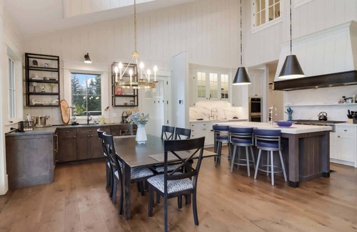 Kewadin House | Luxury Torch Lake Estate | 440 ft Frontage | Pickleball Court | Hot Tub