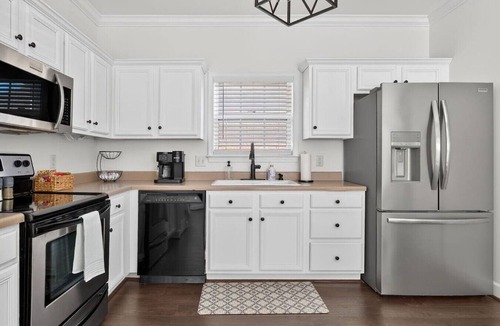 Hoover House | Main Level Luxury Living in Vestavia Hills!