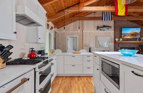 Bridgman House | Majestic Beachfront Beauty on the Sunset Coast