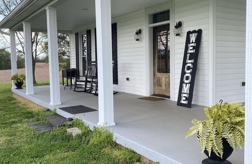 Drake House | Mammoth Cave-Game Room-Buc-ee’s-Mint Casino-6 Beds-Stocked- wifi-StockedFirepit!