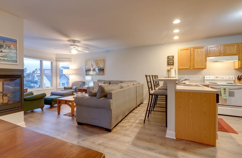 Manistee House | Manistee Haven! Marina View and Lake Michigan