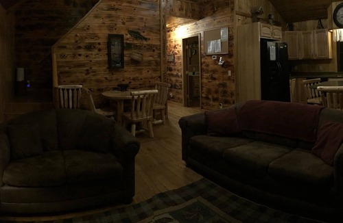 Wetmore Cabin | Maple Ridge Cabin – Private Forest Retreat Near Pictured Rocks Sleeps 12