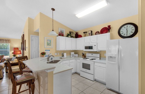 Miramar Beach House | Mara Lee Gulf side 4BR home! FREE 2 Chairs & 1 umbrella service Weekly discount!