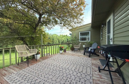 Whitmore Lake House | Marvelous 3-bedroom lake home on Whitmore Lake Ann Arbor~10 minutes away