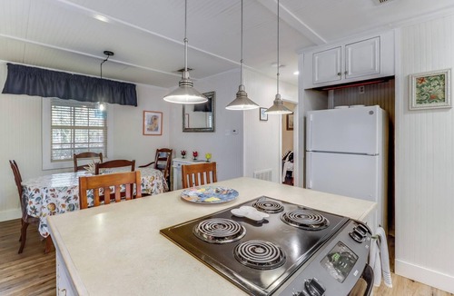 Waveland House | Mermaids Hideout Cabin w/wrap porch & Sailors Den near the Beach, pool, pets!
