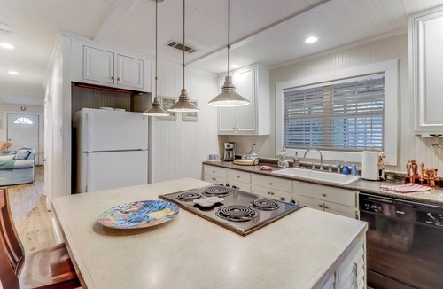 Waveland House | Mermaids Hideout Cabin w/wrap porch & Sailors Den near the Beach, pool, pets!
