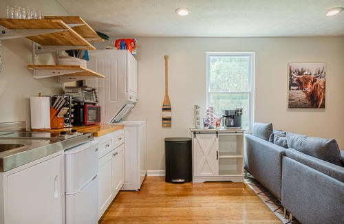 Columbus House | Midtown Columbus Studio w/Grill Near Fort Moore