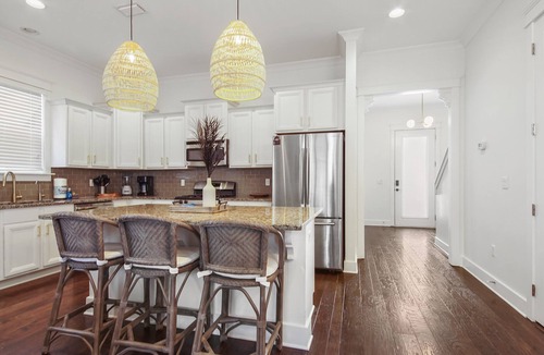 Lakeside at Blue Mountain Beach House | "Miles Away" is a cozy beach home - less than a mile to the beach!