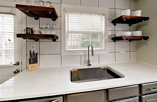 Greenwood House | Modern 2-bedroom Single Family Home with Yard in Safe and Best Neighborhood