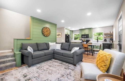 Frederic House | Modern 4BR Near Grayling | Sleeps 14 | 2 Fire Pits, Crew Room & Lake Down the Road