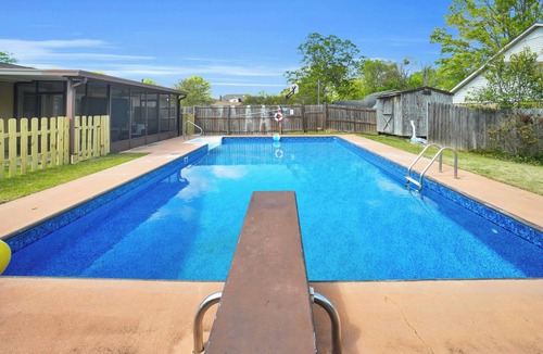 Gunter Afs House | Modern 4BR Oasis w/Private Pool, Outdoor Lounge & Full Amenities