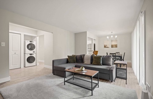 Rochester Apartment | Modern Comfort in Rochester, Perfect Getaway