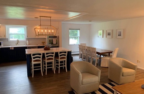 Culver House | Modern nautical themed home steps from the beach, park, CMA and bars/restaurants