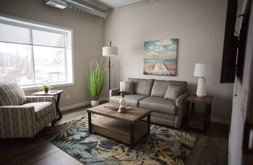Bridgman Hostel | Monogram Inn- Sandbar (Room #13)