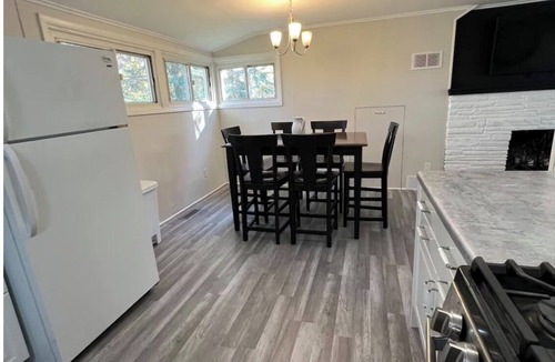 Mitchell Apartment | Morgan Creek Retreat 2 2 Bedroom Apt with deck, 5 miles from U of M
