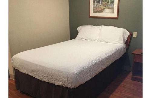 Pelham Hotel | Motel 6 Suites Birmingham Pelham, AL