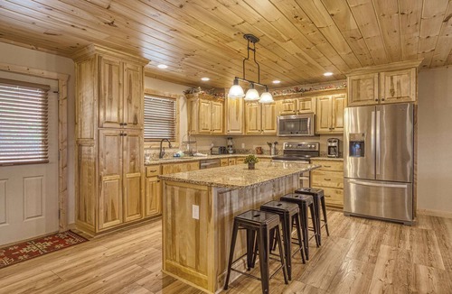 Wears Valley House | Mountain Views for 14, Hot Tub, Game Room, Theater | Community Pool, Peaceful Wears Valley Home, 30 Mins to Dollywood and Gatlinburg, 24 Hr Hospitality