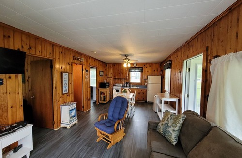 Mullett Lake Cottage | Mullett Lake Gem n2-bedroom cottage on the water in Cheboygan with AC