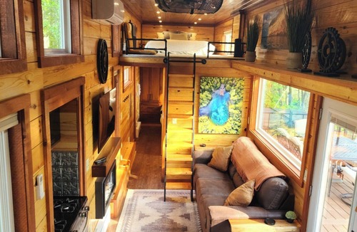 Au Train House | Near Pictured Rocks and trails, on the AuTrain River, has private hot tub