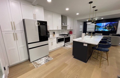 Westview House | New Modern Luxury 5bdrm Home w/2 Master Suites, 10 mins Mercedes Benz Stadium