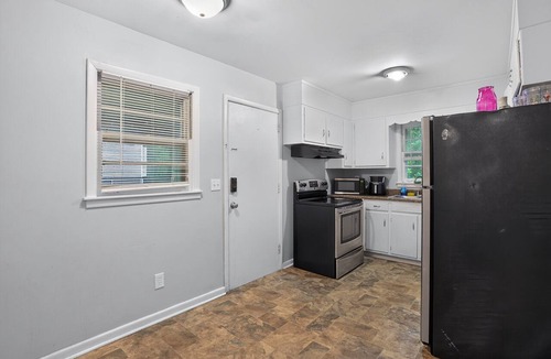 New Castle House | NEW! Peaceful Haven Near Ruffner - Cozy Reading Nook