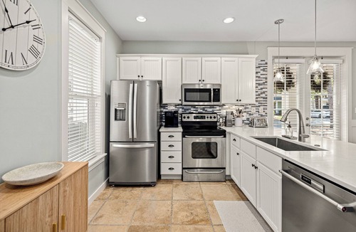 Laurel Grove House | NEW to VRBO-FREE Golf & Activities ~Golf Cart~Hot tub, Pool, Gym