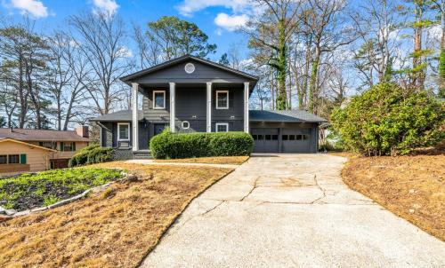 Smyrna House | Newly Renovated 4BR Home with Game Room Near Truist Park & The Battery