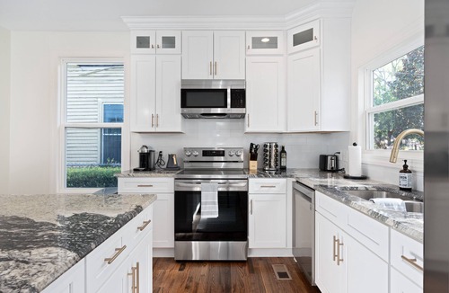 Crestline Heights House | Newly Renovated in B-ham