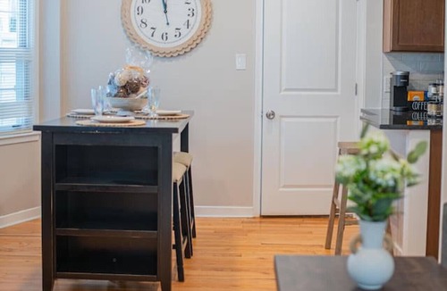 Dearborn Villa | Newly Renovated Townhouse on a Tranquil Street