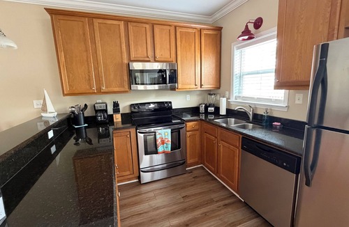 Long Beach Condo | No Egrets: 2 BR Condo Gulf Views, Pool, Walk to Beach, Golf Cart District