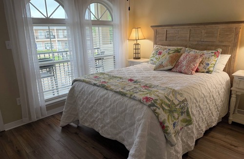Long Beach Condo | No Egrets: 2 BR Condo Gulf Views, Pool, Walk to Beach, Golf Cart District