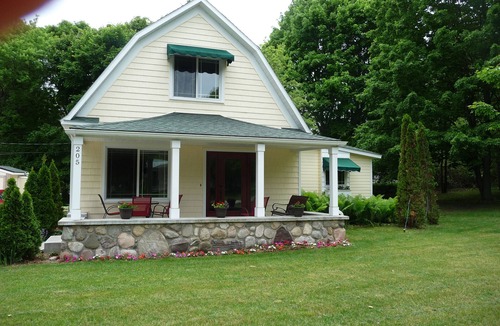 Northport House | Northport village craftsman style bungalow. Last week of August available now!