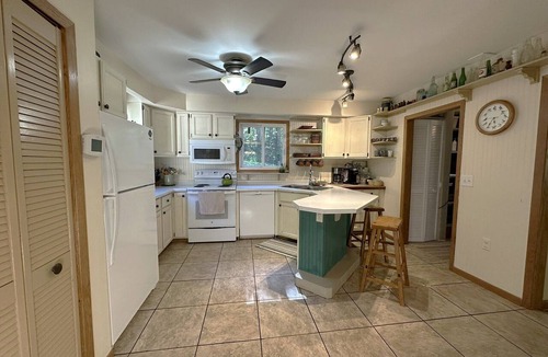 Upper Peninsula House | Northwoods Trails - State Forest Retreat