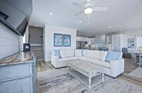 Southpointe House | Ocean Awaits 2 Beautiful 6 bedroom Private Pool Gulf Front By Prickett Properties
