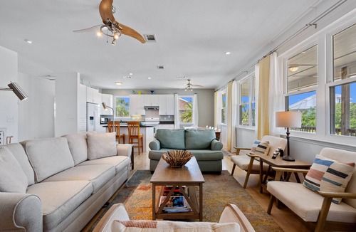 Toilla Segunda House | Ocean Devotion | Pensacola Beach Views | Kayaks | Beach Service Included | My Beach Getaways